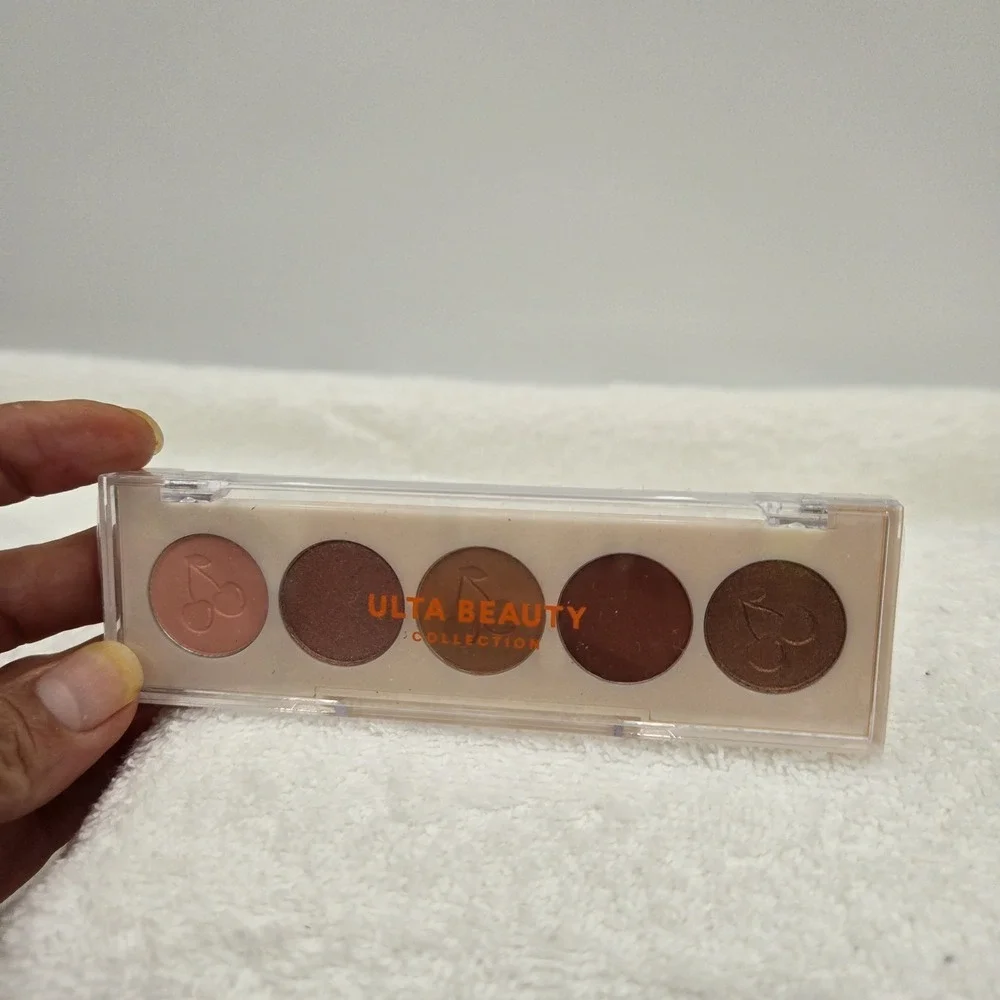 Ulta Eyeshadow Palette Lot Of 2 Inspire, Juicy, Pucker Up, Play, Dream, Discover